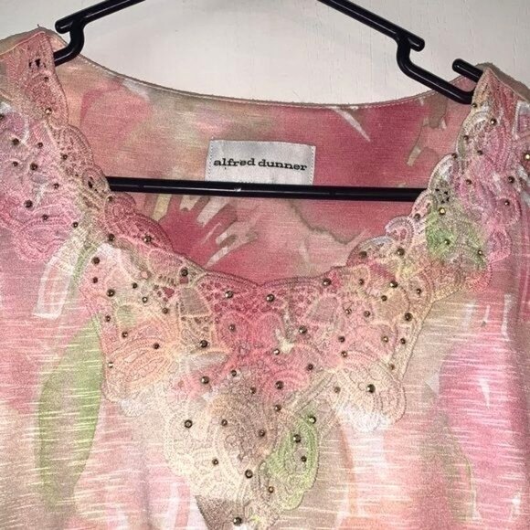 Alfred Dunner Womens  L Pink & Green Floral Beaded Top With Lace Neckline - Picture 2 of 7